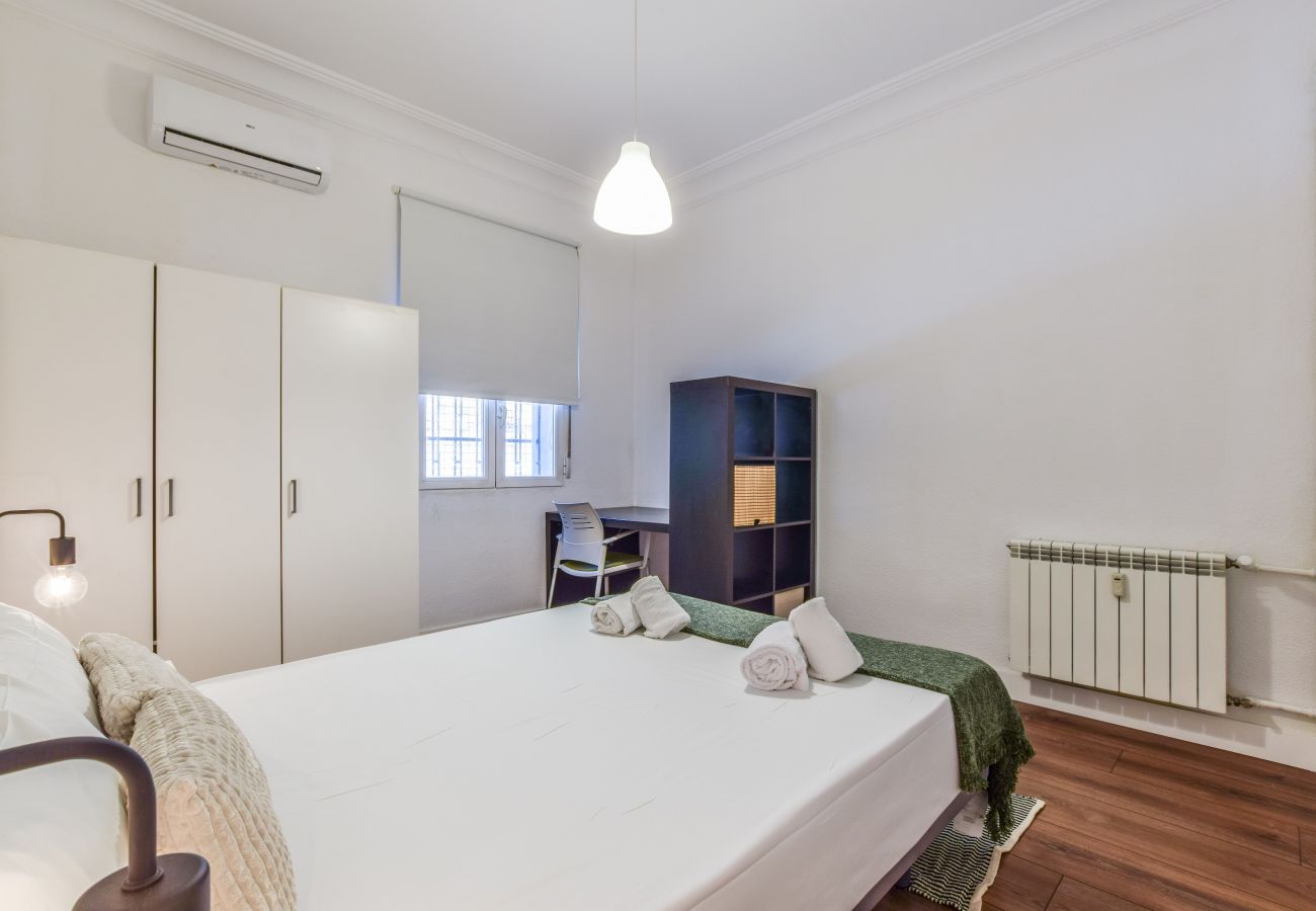 Apartment Center Madrid — Everything at your fingertips