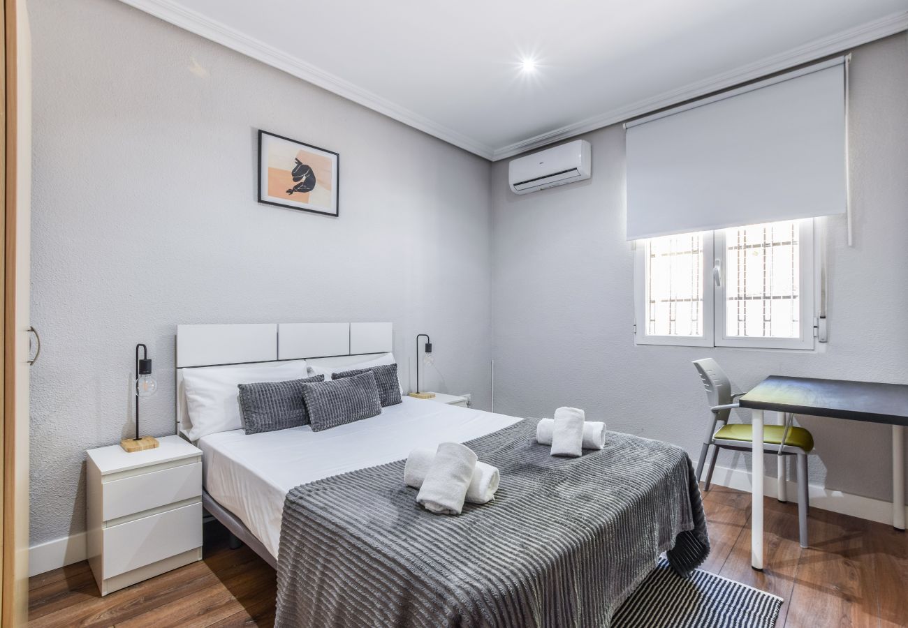 Apartment Center Madrid — Everything at your fingertips