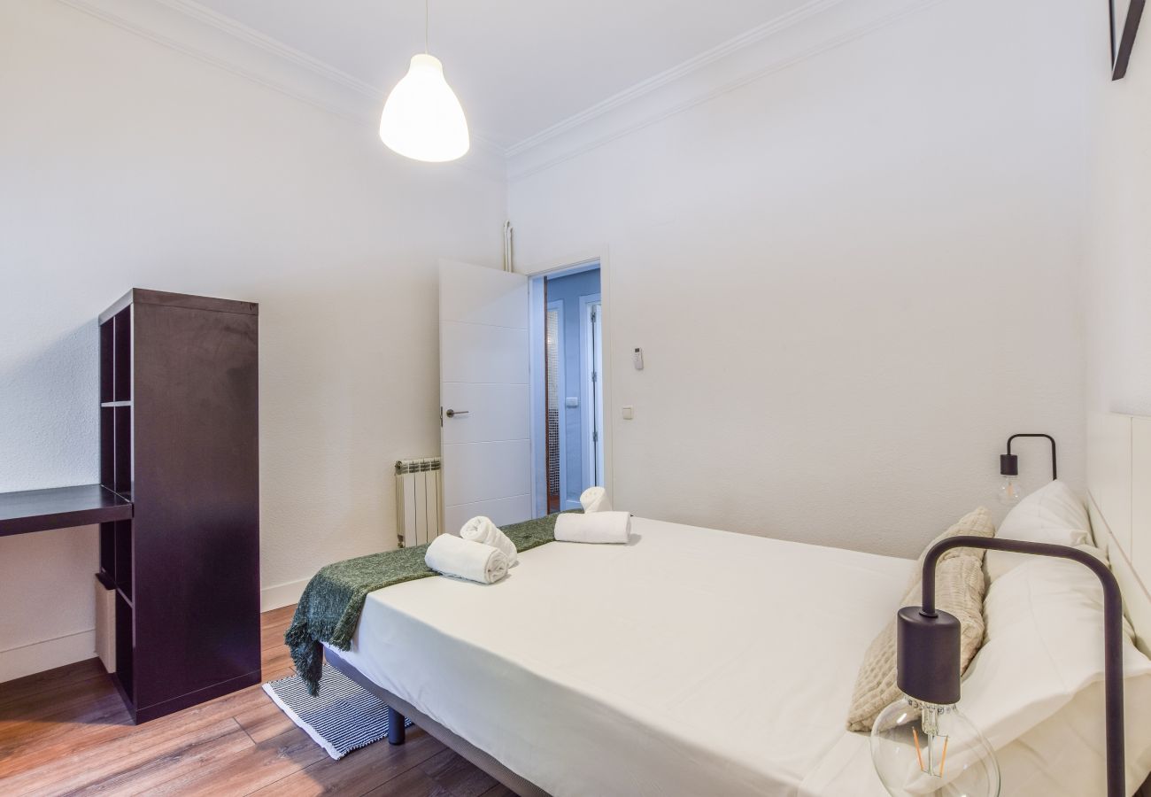 Apartment Center Madrid — Everything at your fingertips