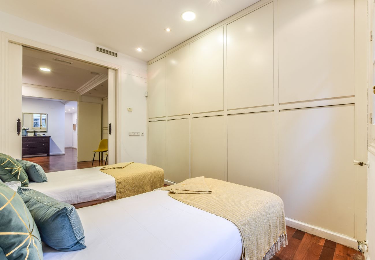 Apartment Fuencarral V — Gran Vía, elegant and spacious