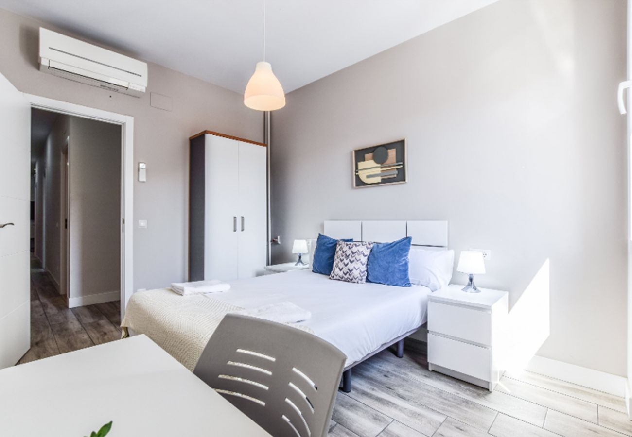 Apartment next to Retiro — Perfect location