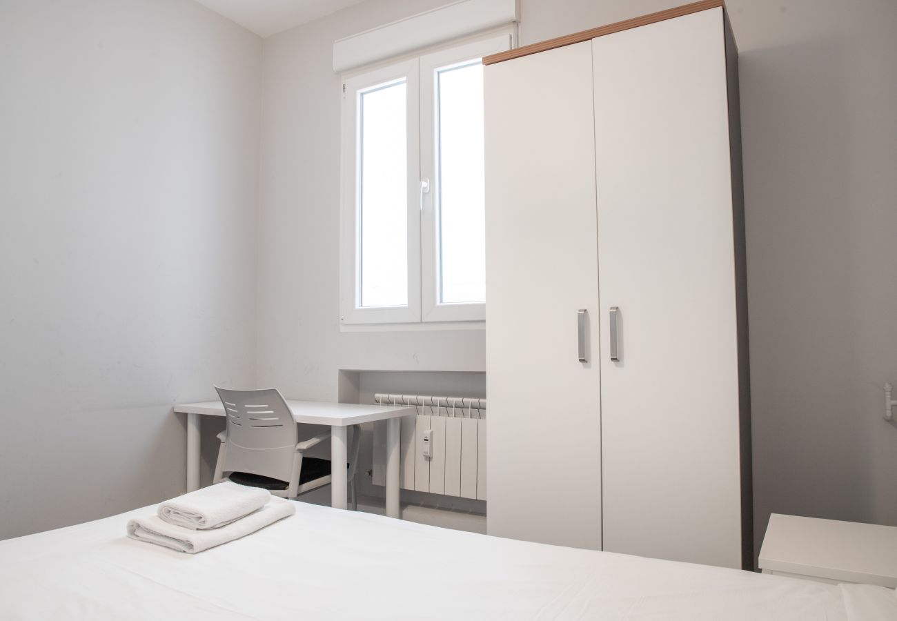 Retiro VI Apartment — Spacious home in Madrid