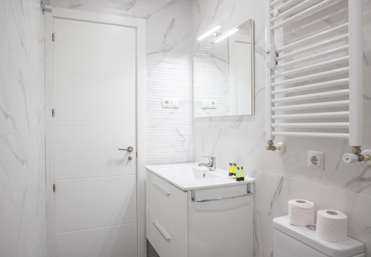 Retiro VI Apartment — Spacious home in Madrid