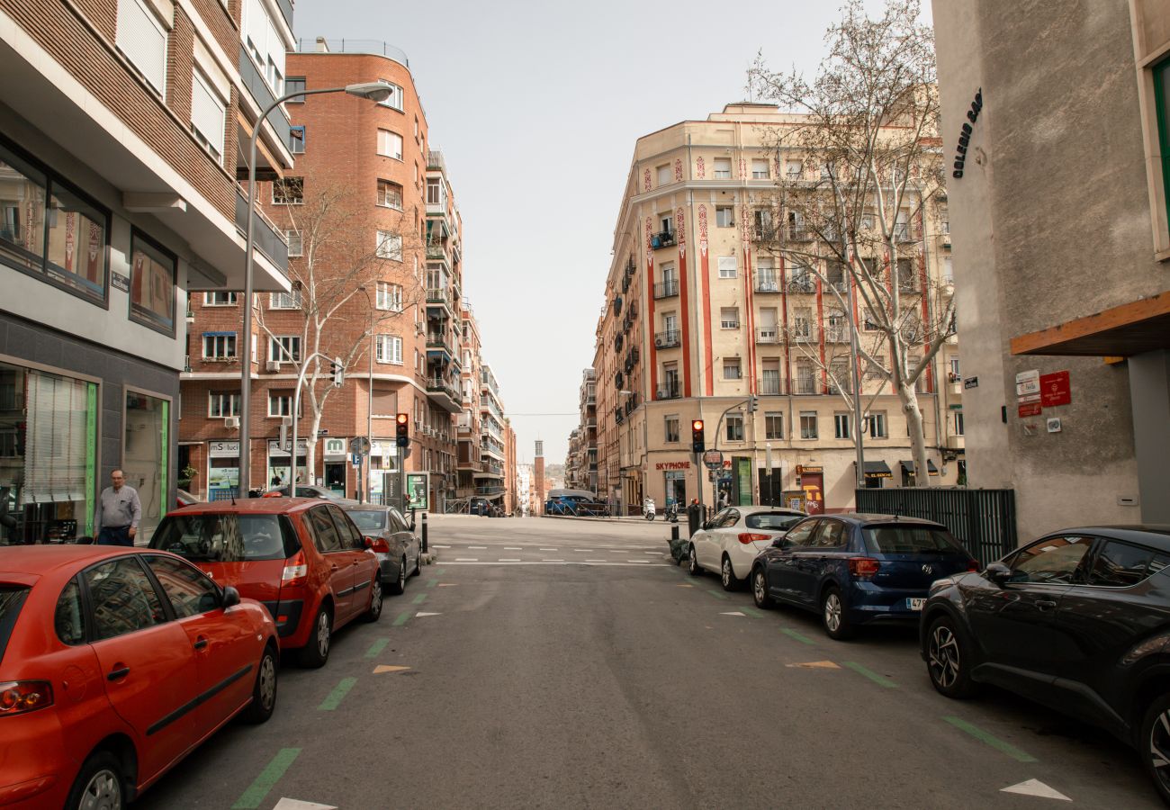 Retiro VI Apartment — Spacious home in Madrid