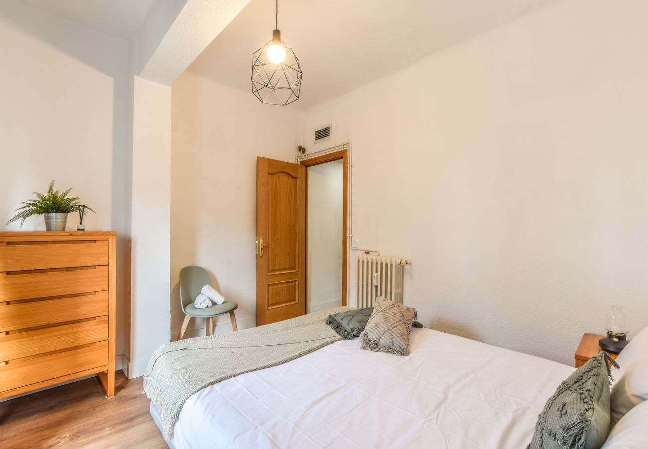 Retiro VIII Apartment — Elegant and spacious