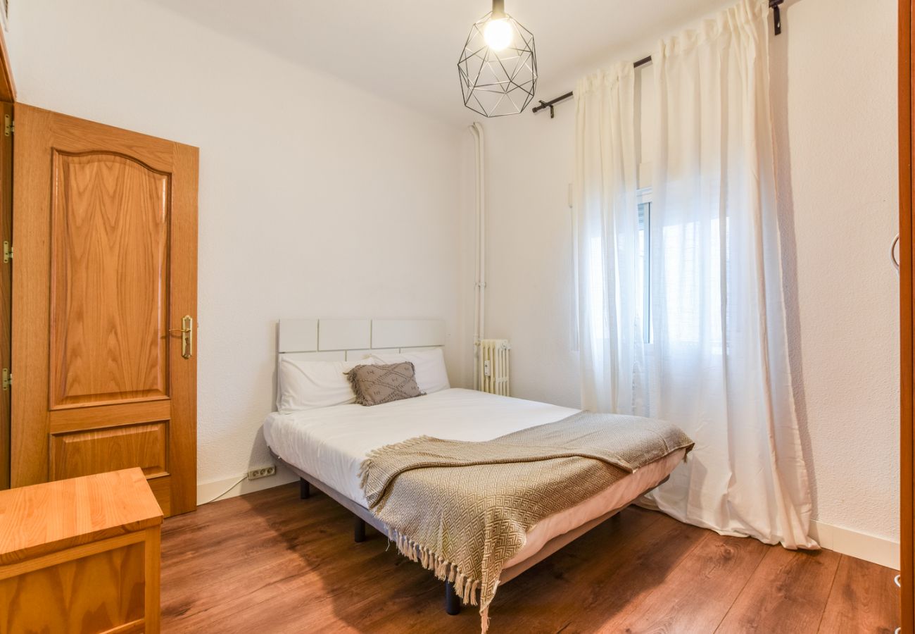 Retiro VIII Apartment — Elegant and spacious